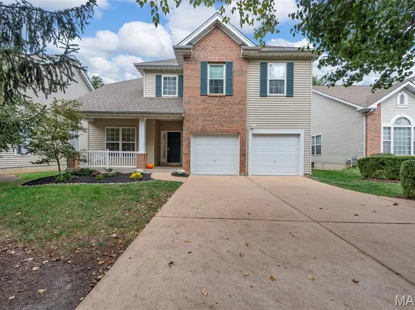 1009 Cambridge Way Dr, Chesterfield, MO 63017