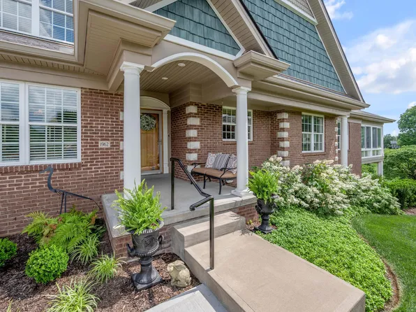 1962 Fort Harrods Dr, Lexington, KY 40503