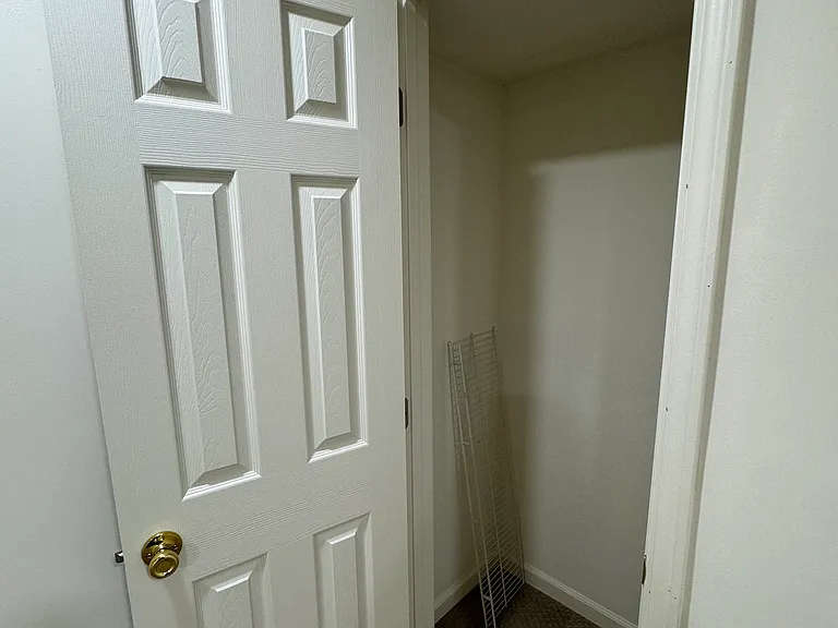 1910 Powells Landing Cir — Photo 14