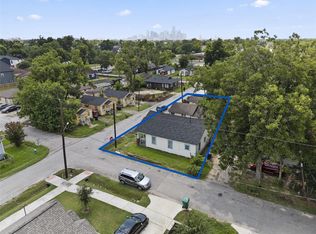 5611 Nichols St, Houston, TX 77020