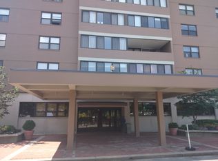 8 Whittier Pl APT 2A, Boston, MA 02114