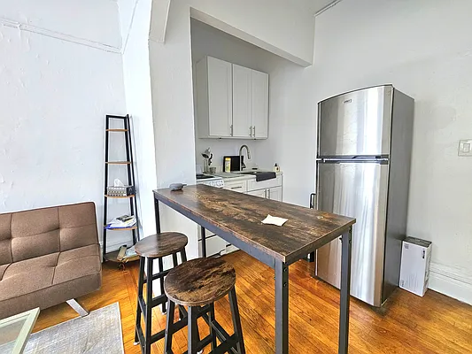 Rented by Manhattan Spaces | media 2