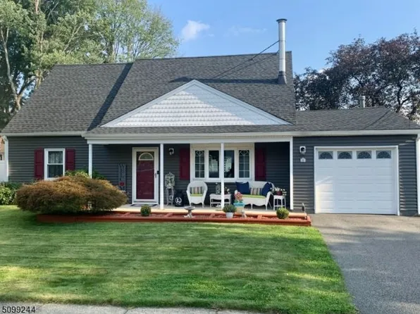 16 Collingswood Pl, Flanders, NJ 07836