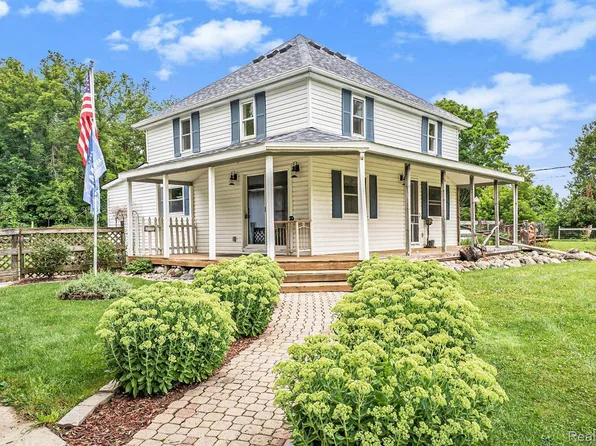 1950 S Lake George Rd, Attica, MI 48412