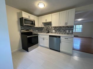 217 Beaver Dam Rd #1-02, Plymouth, MA 02360