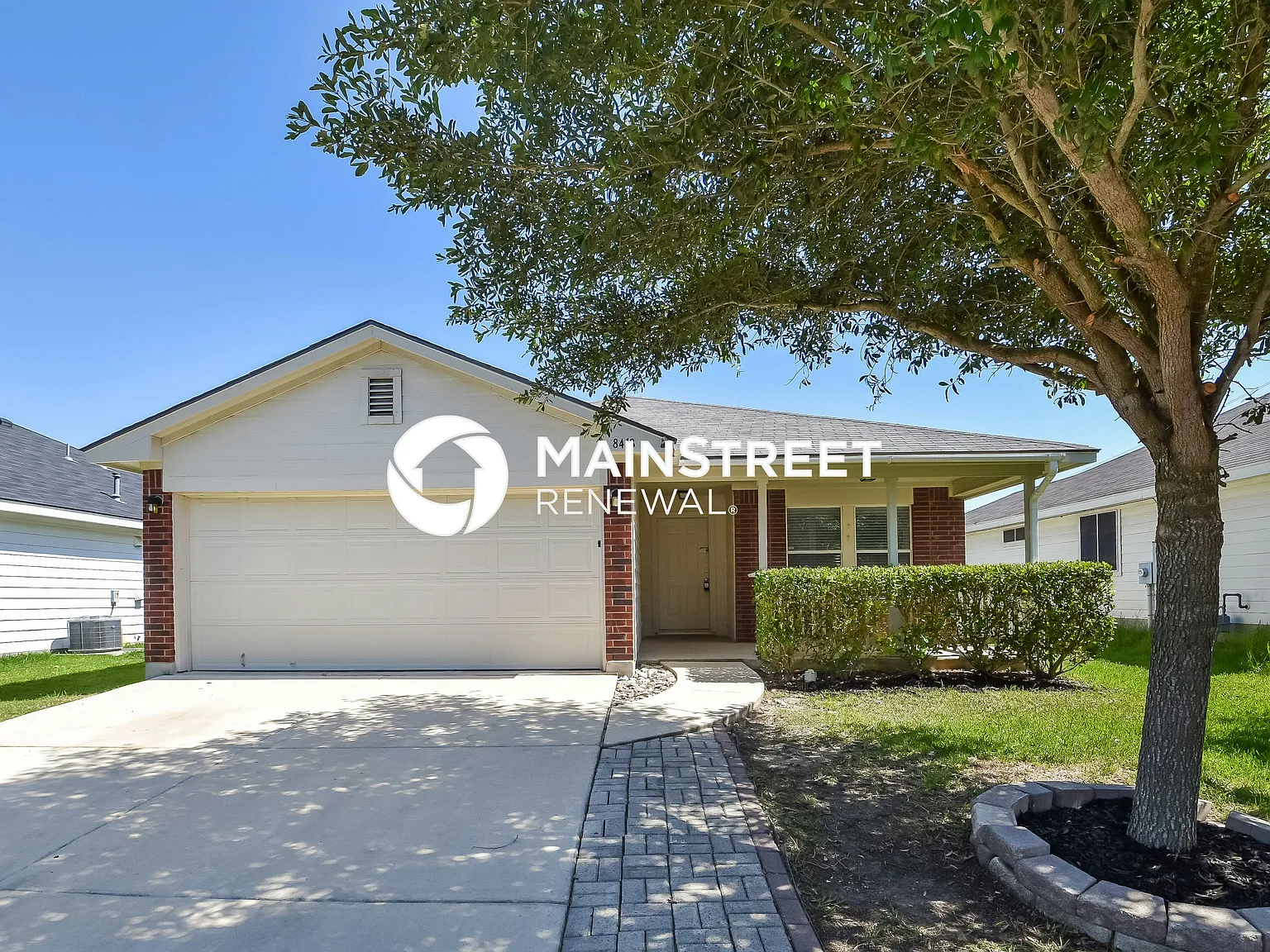 8418 Favero Cove — Photo 1