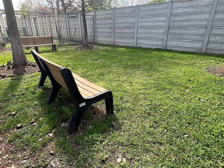1721 Eado Point Ln — Photo 38