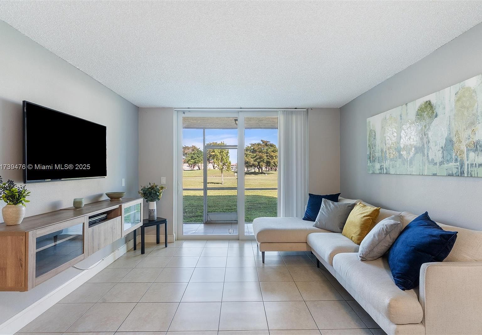 9761 Sunrise Lakes Blvd APT 107