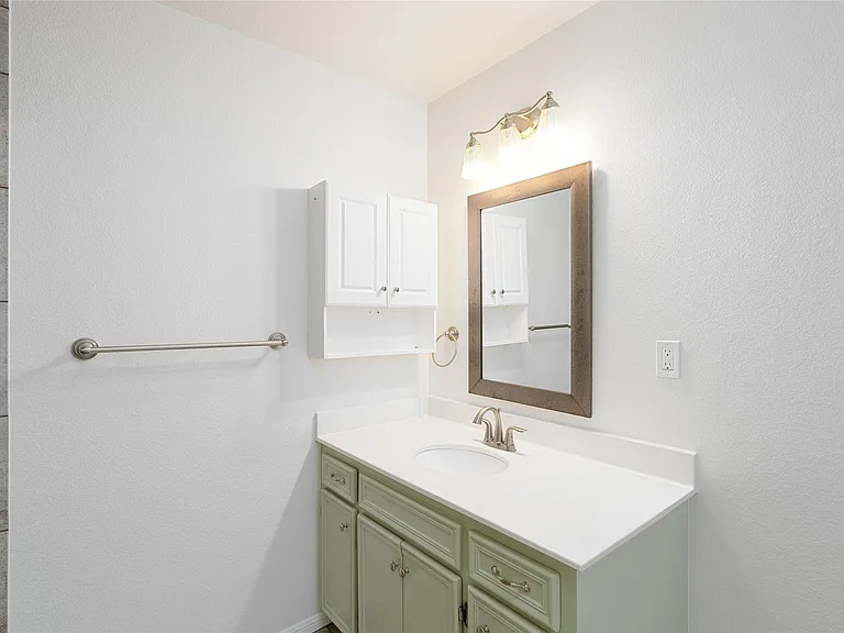 4505 Red River St #B — Photo 23