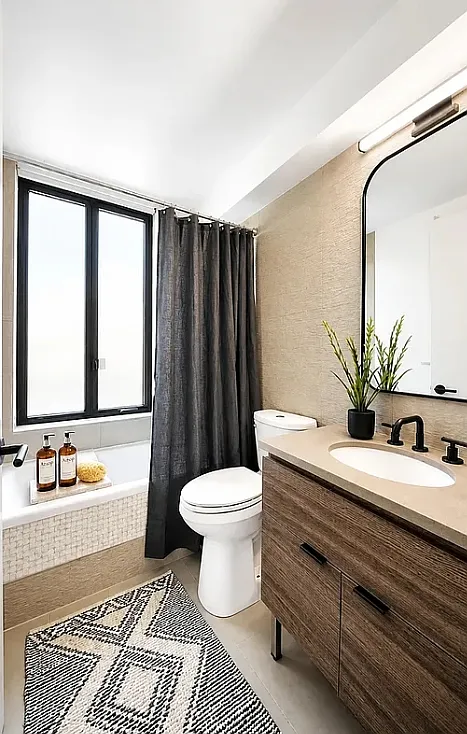 70 West 37th Street — Photo 4