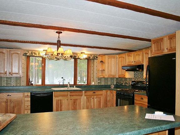 5th image of 8266 Evergreen Dr W