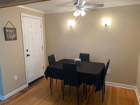 3rd image of 352 Laurel St APT 1