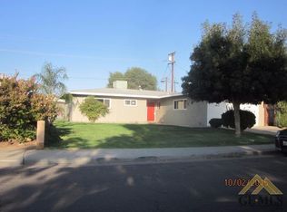 717 Trenton St, Delano, CA 93215