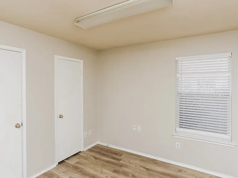745 Capricorn St — Photo 12
