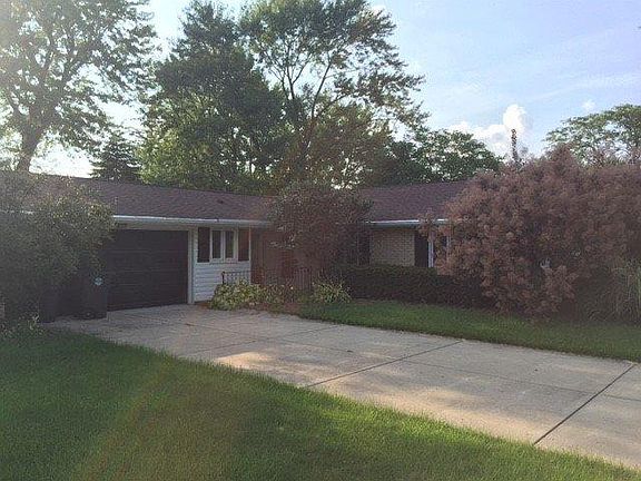5th image of 204 Waterford Dr