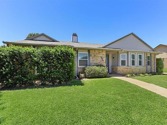 2nd image of 2813 Hamlett Ln