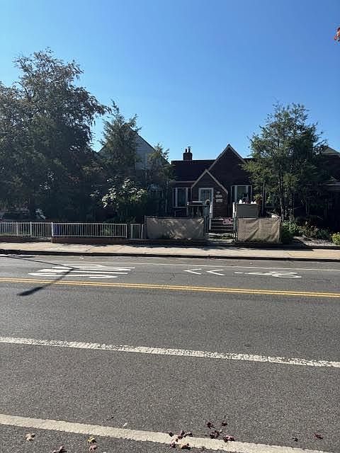 1st image of 1720 Avenue W