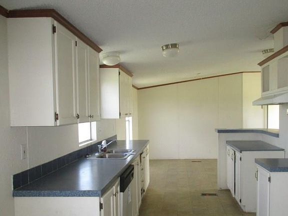 5th image of 4118 Joy Ln