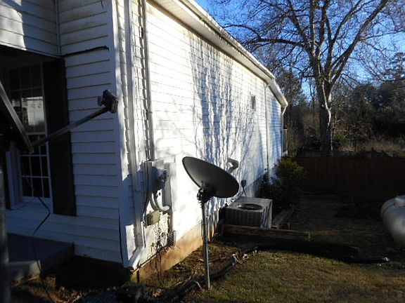 2nd image of 206 J H Aldridge Dr