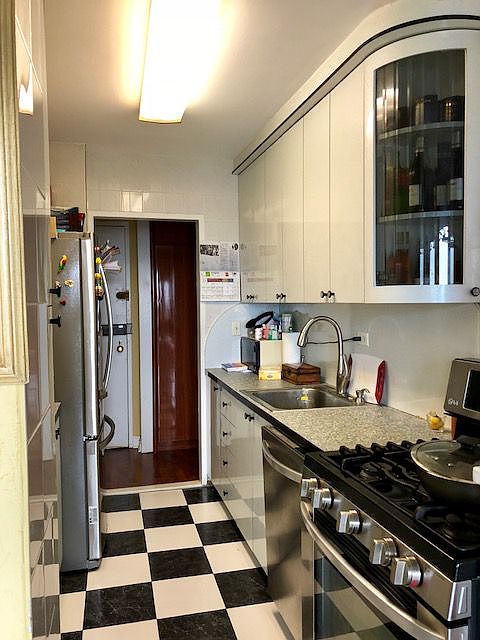 1st image of 2928 W 5th St #22O
