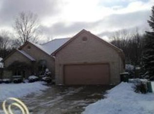 14890 Hillcrest Ln, Shelby Township, MI 48315