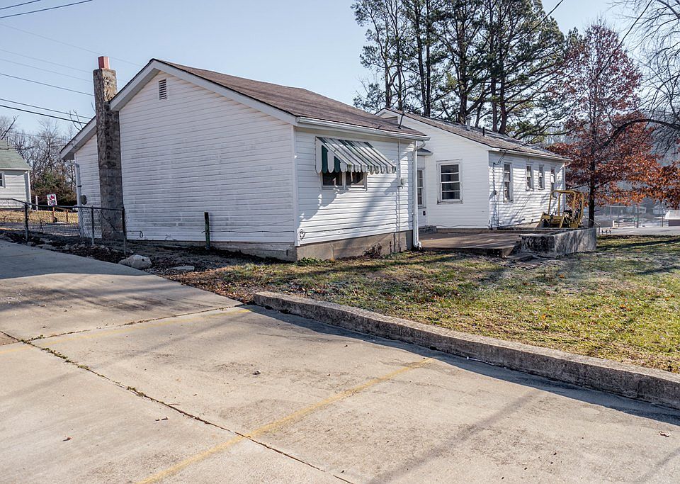 2nd image of 103 Bates St #A,b