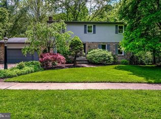 212 Creekwood Dr, Camp Hill, PA 17011