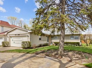 1760 E Euclid Ave, Mount Prospect, IL