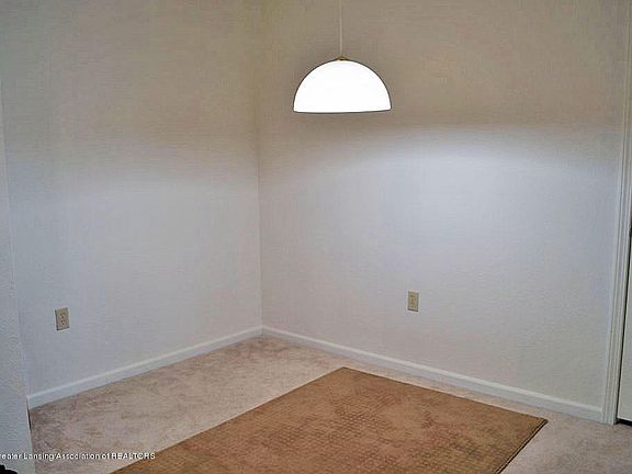 4th image of 338 W Saginaw St Unit 29