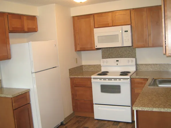 Fountain Court Apartments, 1725 5th St #K-097, Springfield, OR 97477