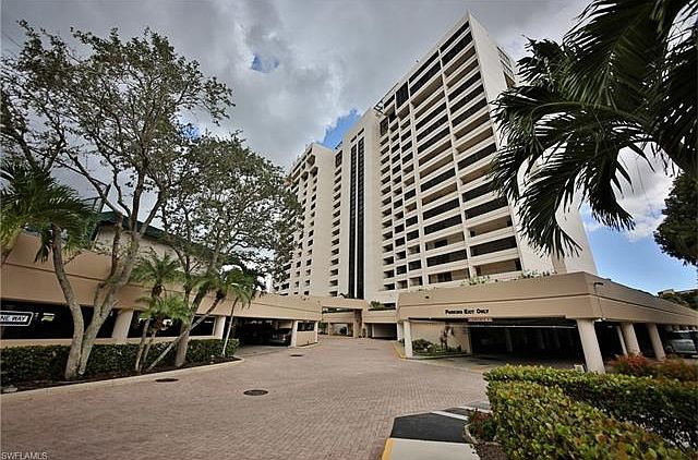 1st image of 5260 S Landings Dr APT 303