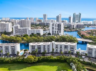 300 Diplomat Pkwy APT 616, Hallandale, FL 33009