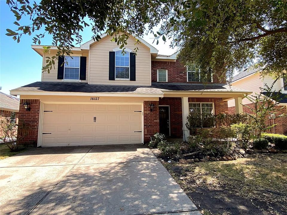 1st image of 16127 Spur Canyon Ct