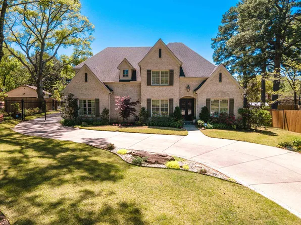 5293 Cole Rd, Memphis, TN 38120
