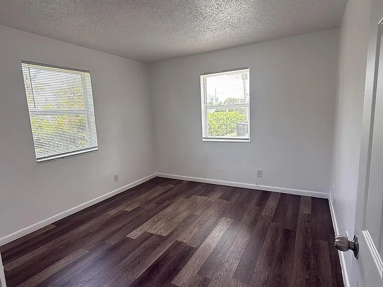 1021 Henrietta Ave #1 — Photo 5