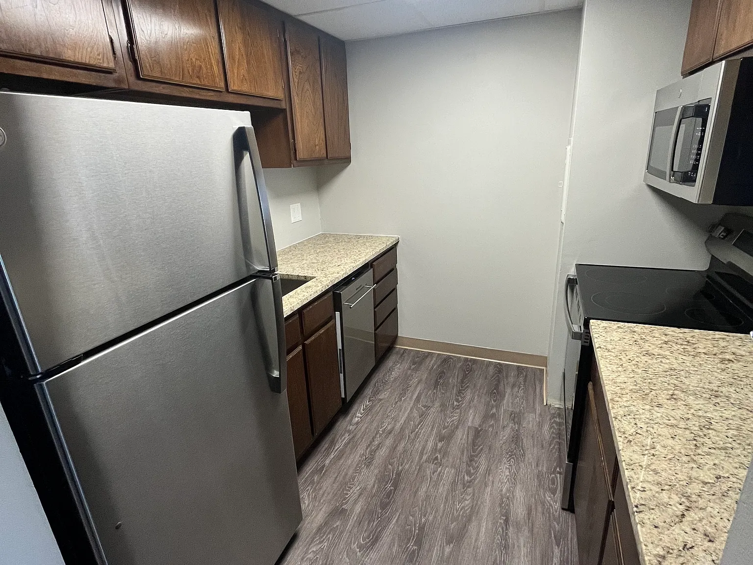 1 bed, $1,400 — Photo 4