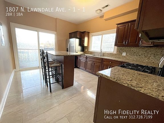 4th image of 1807 N Lawndale Ave APT 1