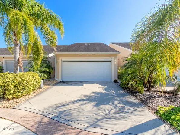 2204 Hawks Cove Cir, New Smyrna Beach, FL 32168