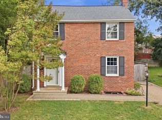 3731 2nd St S, Arlington, VA 22204