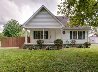 135 Villages Ct, Springfield, TN 37188