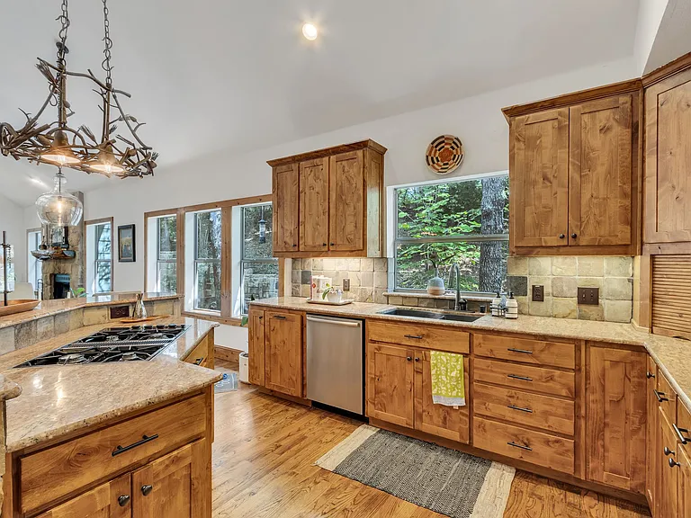 100 N Edgewater Dr — Photo 10