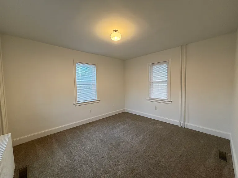 486 Main St #2 — Photo 4