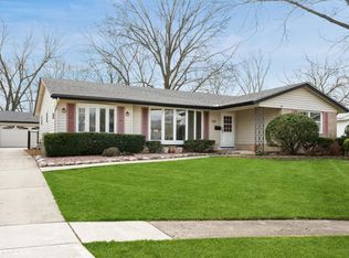 518 Corrinthia Ct, Elk Grove Village, IL 60007