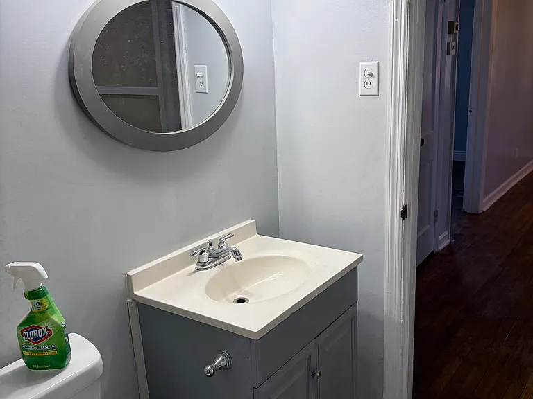 1718 Hunt Rd — Photo 9