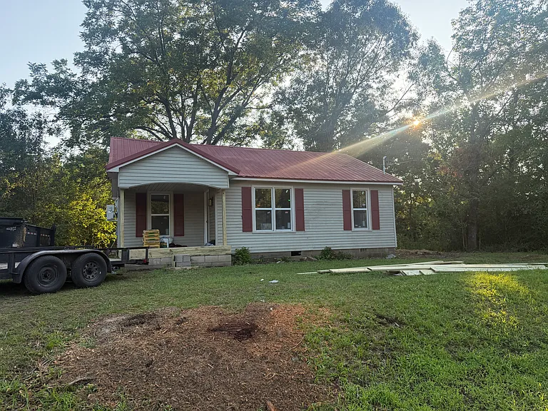 59 Old Burlington Rd — Photo 1