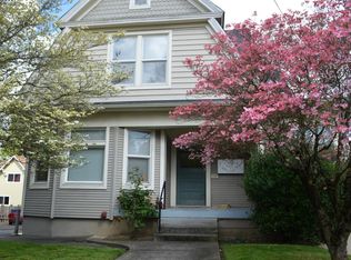 1937 SE Stark St APT 4, Portland, OR 97214