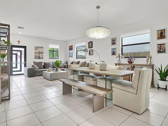 4th image of 13367 SW 285th St