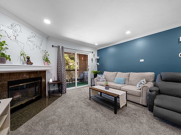 3rd image of 12015 Alta Carmel Ct Unit 299
