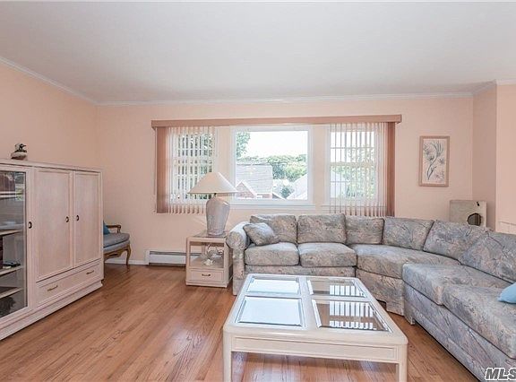 5th image of 1559 Elgin Ave