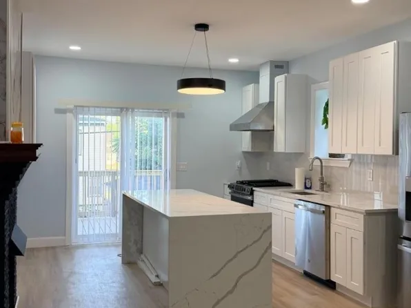 32 Watson Ave, East Orange City, NJ 07018